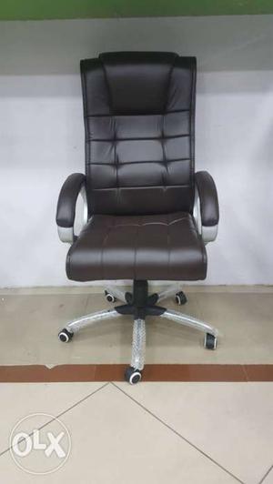 Brand new Boss Chairs at factory price