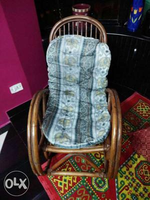 Cane rocking chair in superb condition. sell asap.