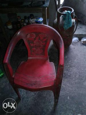 Full ok condition Plastic Chair