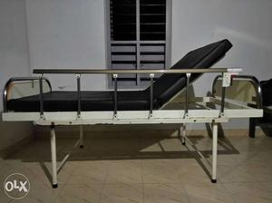 Hospital bed(brand new) negotiable price