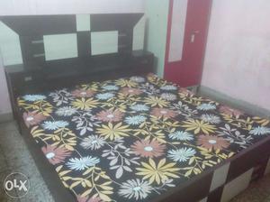 King size bed, good condition, teak wood, four