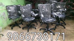 Office revolving chairs good condition 2 months used