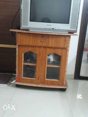 Samsung box TV available for sale with stand