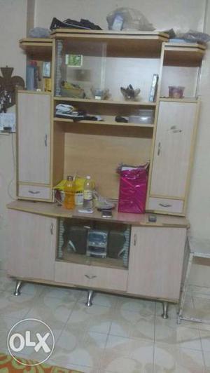 Showcase in ok condition and price is negotiable