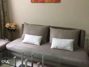 Sofa in best condition, interested pls leave