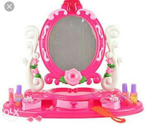 Toddler's Pink And White Vanity Table Toy
