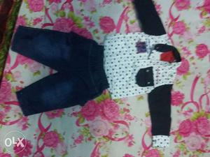 Toddler'swhite And Black Long Sleeve T-shirt And Blue Pants