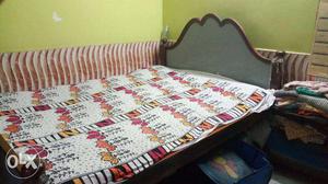 Wooden double bed with gadda, sheesham wood, good