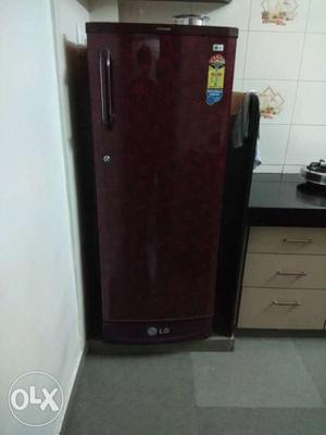 Lg fridge for sell excellent condition 7 years