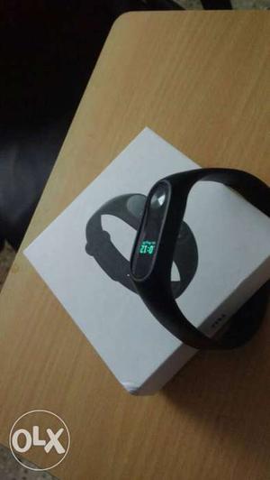 5 months used MI band 2 at through away prices.