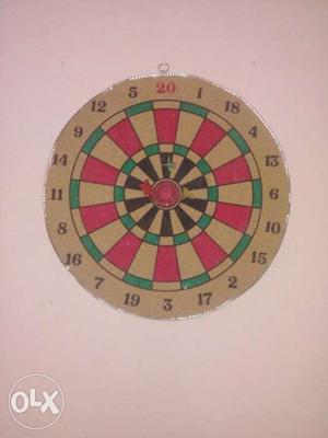 Brown, Red, And Green Dartboard