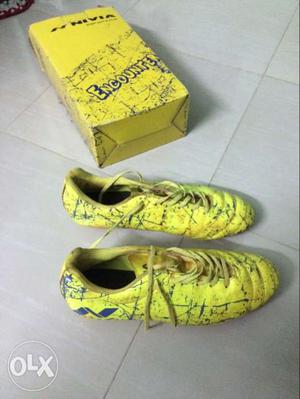 Football boot Nivia encounter. only 2 times used.
