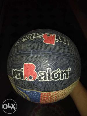 Heavy basketball very good for playing