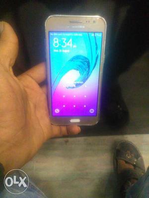 I want to sell my Samsung J four G mobile