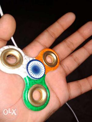 Indian tri-colour colurful spiner 2 minute