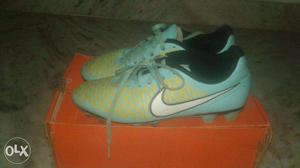 Magista ola fg (size 27cm)