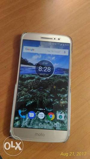 Moto M 4Gb ram and 64 Gb ROM in mint condition with full