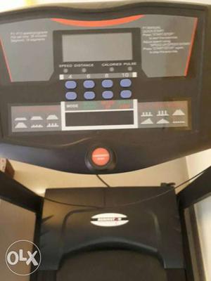 Single ownered,not commercially used treadmill for sale
