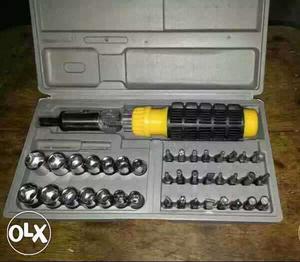 Yellow-and-black Handled Wrench Kit
