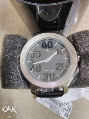 Fastrack new watch not even removed price tag purchased on