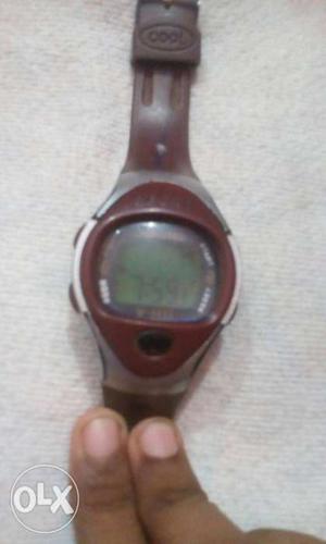 Good condition working digital watch