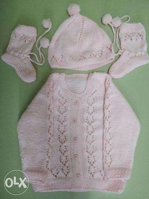 Hand knitted woolen sweater for kids