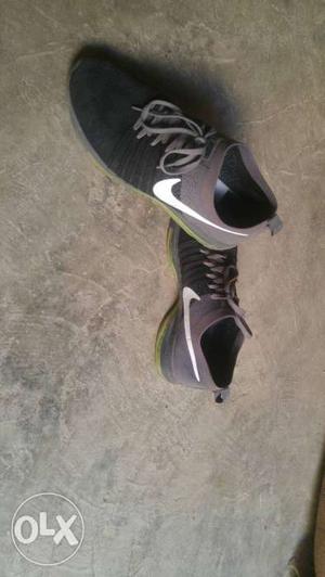 Nike shoes is good condition only 1.5 month old.