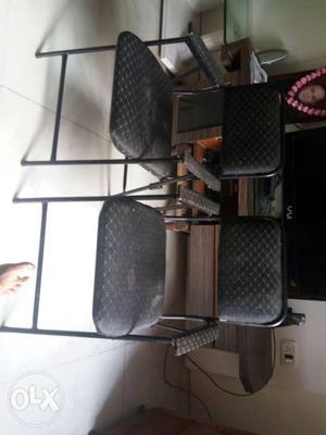 Set of 2 chairs in good condition