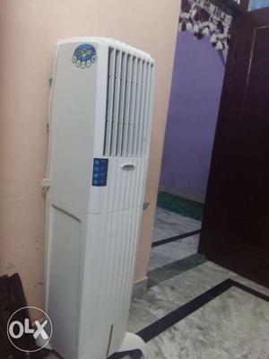 White Floor Type Air cooler