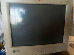 moniter for u excellent condition nego
