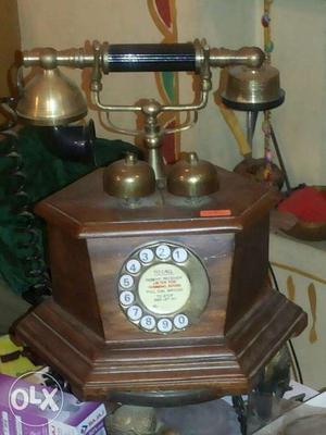 Antique telephone (working piece)