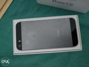 IPhone 5s space gray 16 GB.light used phone.