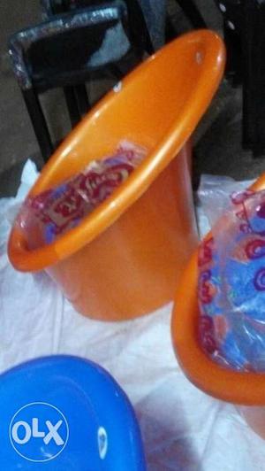 New lot one tub chair with cushion 600rs no