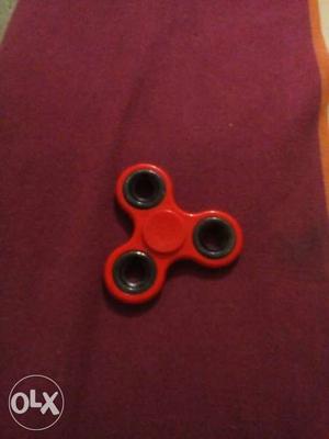 Red And Black Tri-spinner Fidgets