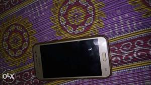 Samsung j5 4g..only mobile hai..