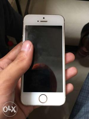 I phone 5s 16 gb with original accessories