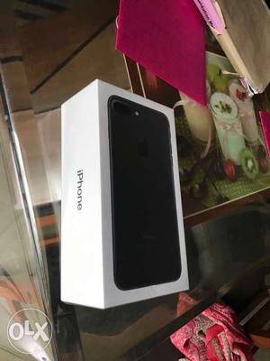 Iphone 7+ Mat black 128gb Box piece (sealed)