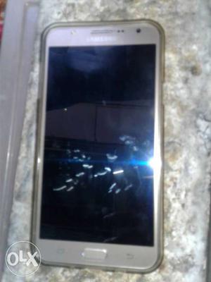 J7 mobile good condition 1 month ago arjent