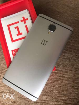 One Plus 3 Very good condition. 1.5 months