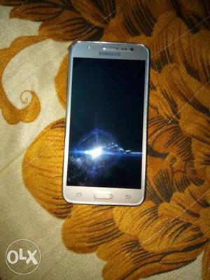 Samsung Galaxy j5 I want sale urgently phoon