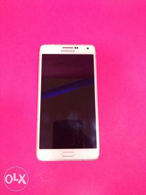 Samsung galaxy A7 White Awesome condition With