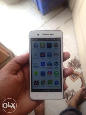 Used Karbonn Machone Plus with box. good