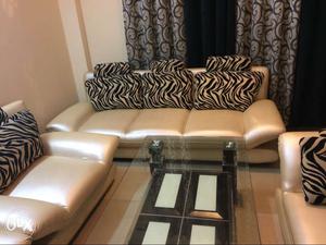 7 seater sofa with center table brand new