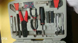 ALLIED imported Tool kit Set