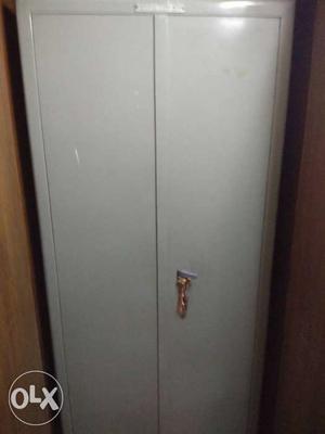 Metal Cupboard in extremely Great condition with