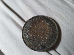 Old coin picture shows both sides of coin