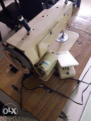Sewing Machine-singer