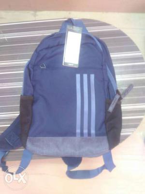 Adidas backpack l-34cm w-22cm d-11cm it's new