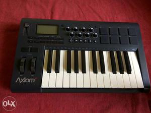 Black Axiom MIDI CONTROLLER Electronic Keyboard With Drum