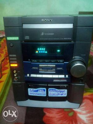 Black Sony Stereo only aux fm